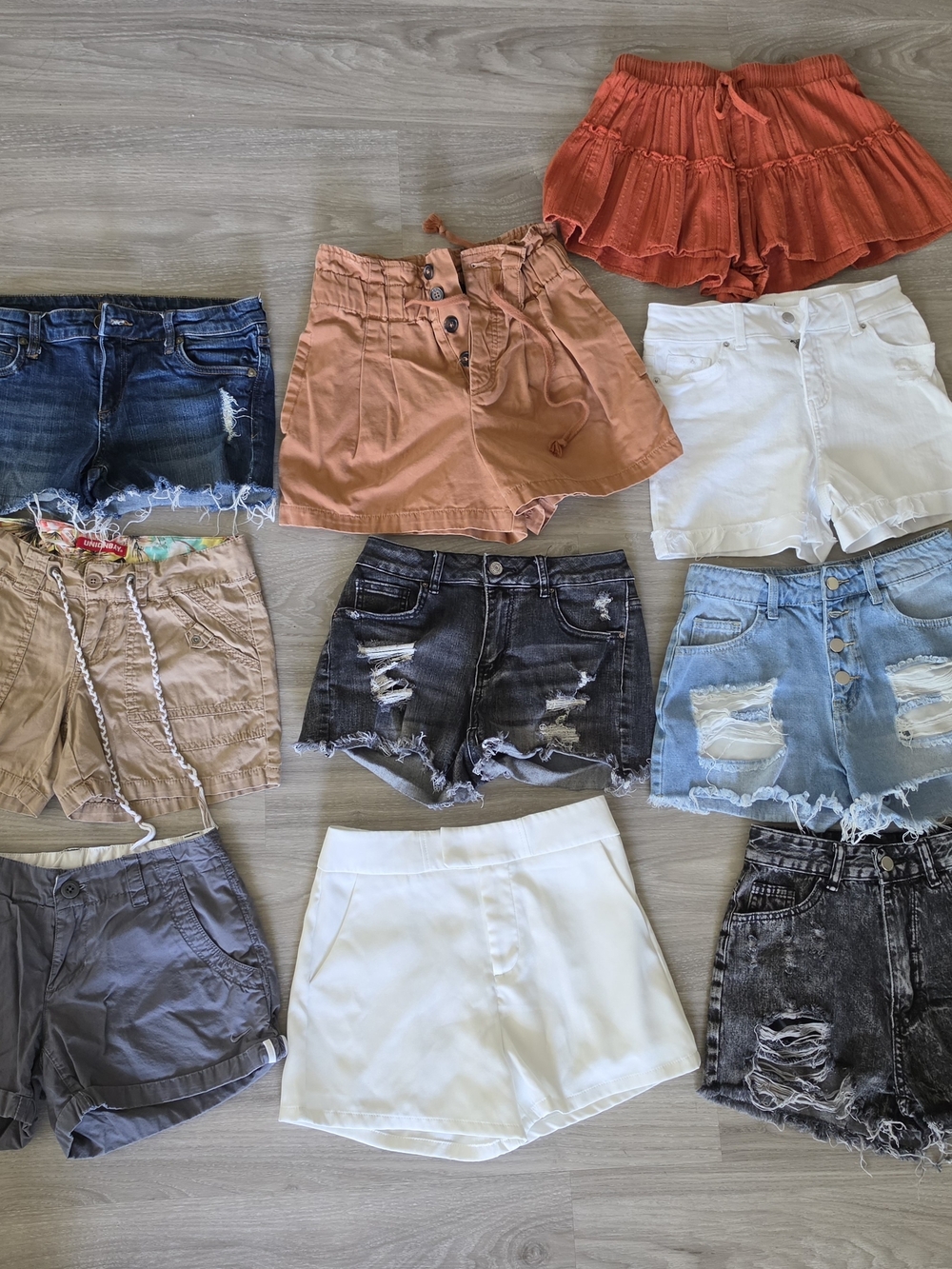 Lot Of 9 Shorts & a Skort. Various Brands. XS/2.